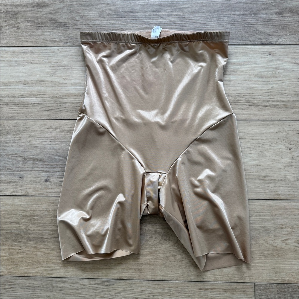 Flexees by Maidenform high waist shaping shorts in nude/tan XXL